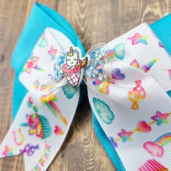๐3/$15๐ Unicorn Cupcake and Glitter Hair Bow - Picture 7 of 7